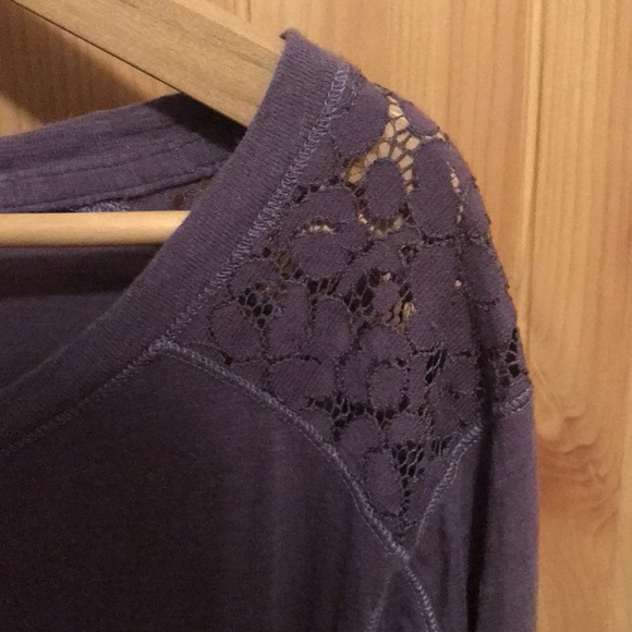 American Eagle 3/4 Sleeve Purple Top - Picture 3 of 4